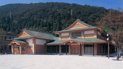 2泊3日　加賀温泉郷総湯巡り、絶景紅葉、絶品「加能かに」の旅